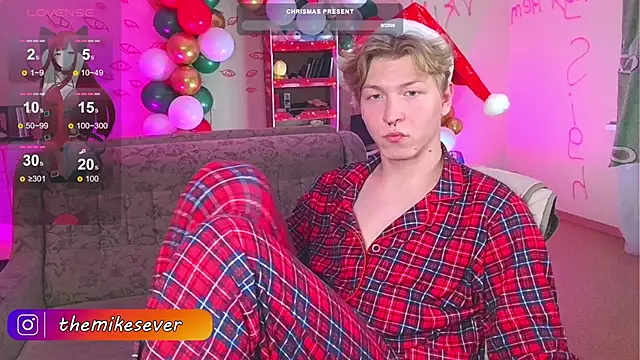 Snapshot of TheMikeSever chatting on December 2024 08:39:02 PM TheMikeSever online show from December 2024 08:39:02 PM