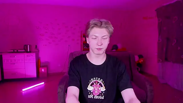 Snapshot of TheMikeSever chatting on January 2025 05:34:01 PM TheMikeSever online show from January 2025 05:34:01 PM