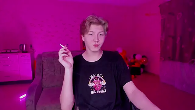 Snapshot of TheMikeSever chatting on January 2025 08:04:01 PM TheMikeSever online show from January 2025 08:04:01 PM