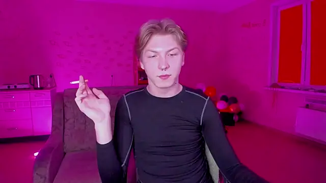 Snapshot of TheMikeSever chatting on February 2025 05:08:01 PM TheMikeSever online show from February 2025 05:08:01 PM