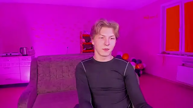 Snapshot of TheMikeSever chatting on February 2025 10:54:01 PM TheMikeSever online show from February 2025 10:54:01 PM