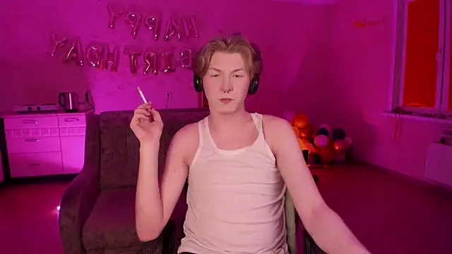 Snapshot of TheMikeSever chatting on February 2025 04:59:02 PM TheMikeSever online show from February 2025 04:59:02 PM