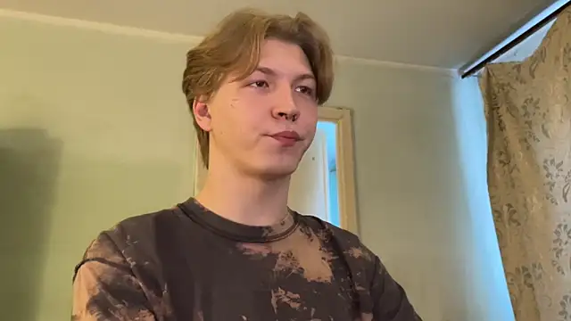 Snapshot of TheMikeSever chatting on September 2025 02:16:02 AM TheMikeSever online show from September 2025 02:16:02 AM