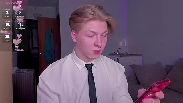 Snapshot of TheMikeSever chatting on November 2025 10:23:01 AM TheMikeSever online show from November 2025 10:23:01 AM