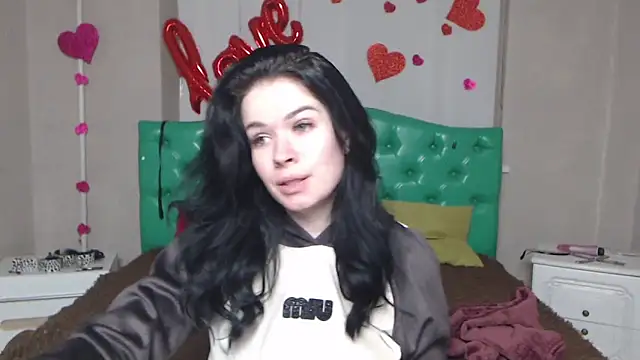 JasmineKouch online show from February 2026 06:15:01 PM