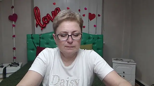 EmiliaGree online show from May 2026 05:07:01 PM