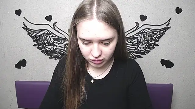 Snapshot of LauraHlot chatting on April 2026 05:34:01 AM LauraHlot online show from April 2026 05:34:01 AM