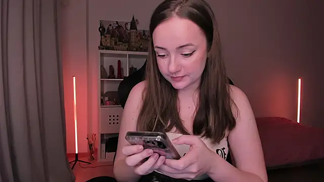 Snapshot of WalkingGirl chatting on January 2025 07:00:02 PM WalkingGirl online show from January 2025 07:00:02 PM