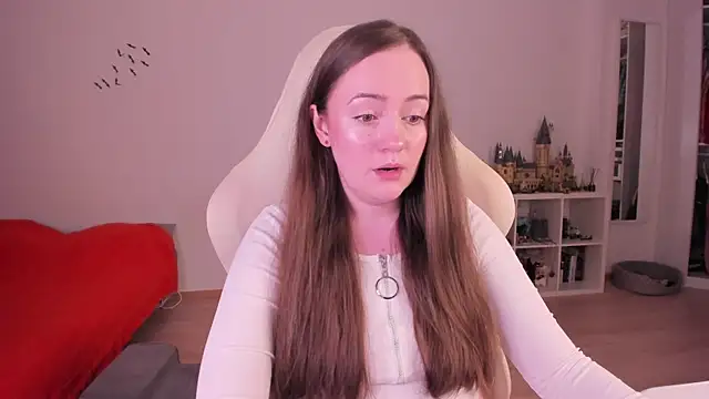 Snapshot of WalkingGirl chatting on November 2025 07:23:02 PM WalkingGirl online show from November 2025 07:23:02 PM