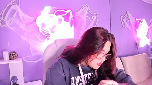 Snapshot of Camiila_Osorio chatting on October 2025 07:36:02 PM Camiila Osorio online show from October 2025 07:36:02 PM