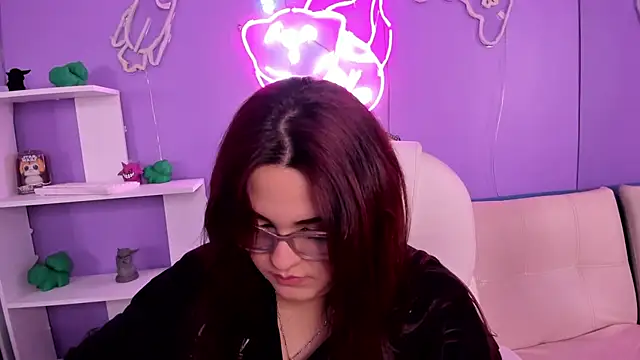 Snapshot of Camiila_Osorio chatting on November 2025 07:46:02 PM Camiila Osorio online show from November 2025 07:46:02 PM