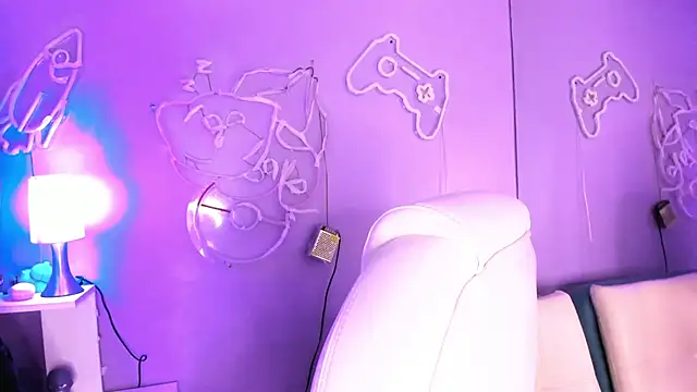 Snapshot of Camiila_Osorio chatting on November 2025 07:25:01 PM Camiila Osorio online show from November 2025 07:25:01 PM