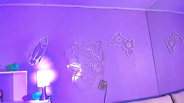 Snapshot of Camiila_Osorio chatting on November 2025 07:25:01 PM Camiila Osorio online show from November 2025 07:25:01 PM