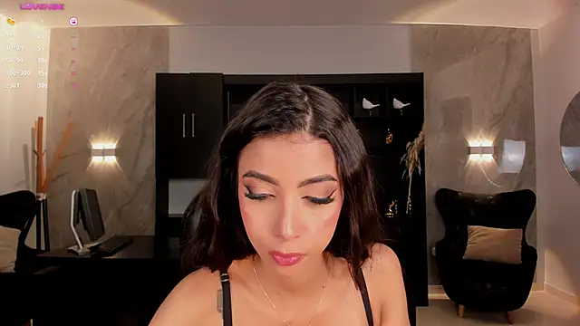 Snapshot of ValeriaVelvet chatting on March 2025 06:16:01 PM ValeriaVelvet online show from March 2025 06:16:01 PM