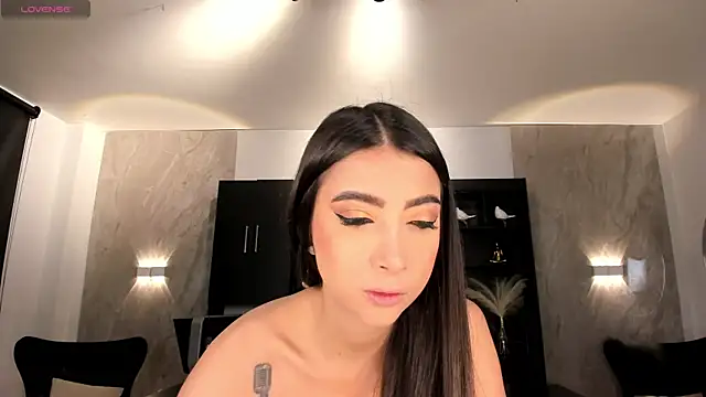 Snapshot of ValeriaVelvet chatting on October 2025 12:05:01 PM ValeriaVelvet online show from October 2025 12:05:01 PM