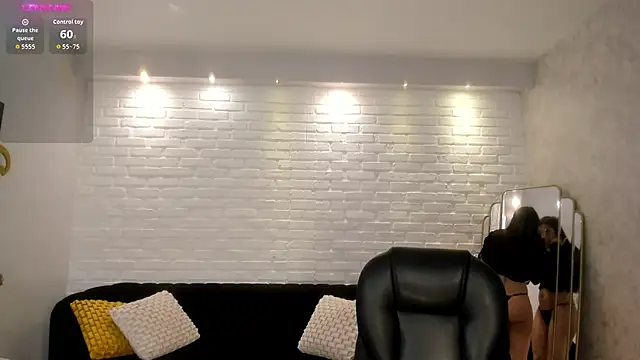 Snapshot of ValeriaVelvet chatting on November 2025 12:13:01 PM ValeriaVelvet online show from November 2025 12:13:01 PM