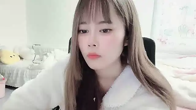 Snapshot of Jia-Xin- chatting on December 2024 12:52:01 PM Jia-Xin- online show from December 2024 12:52:01 PM