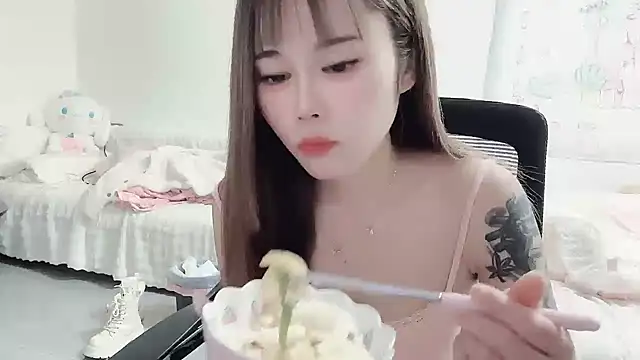 Snapshot of Jia-Xin- chatting on December 2024 10:24:01 AM Jia-Xin- online show from December 2024 10:24:01 AM