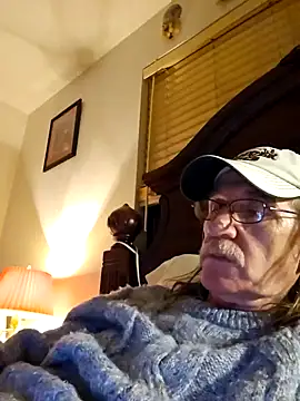 Snapshot of coolbrease10 chatting on December 2024 05:53:02 AM coolbrease10 online show from December 2024 05:53:02 AM