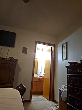 Snapshot of coolbrease10 chatting on December 2024 09:39:01 PM coolbrease10 online show from December 2024 09:39:01 PM