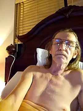 Snapshot of coolbrease10 chatting on December 2024 06:40:01 AM coolbrease10 online show from December 2024 06:40:01 AM