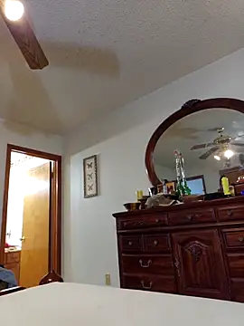 Snapshot of coolbrease10 chatting on February 2025 10:53:01 PM coolbrease10 online show from February 2025 10:53:01 PM