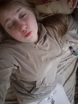 Snapshot of AnastasiaSky19 chatting on January 2026 06:50:02 AM AnastasiaSky19 online show from January 2026 06:50:02 AM