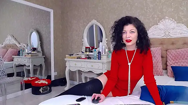 NataliaRed online show from December 2025 06:21:01 AM