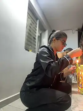 Snapshot of Arilw chatting on December 2024 12:29:01 AM Arilw online show from December 2024 12:29:01 AM