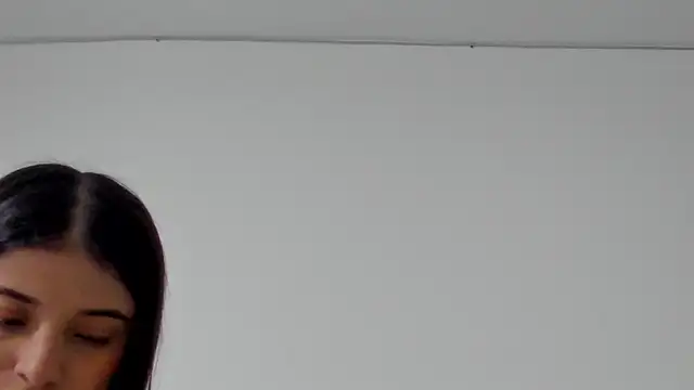 Snapshot of Arilw chatting on February 2025 03:20:01 PM Arilw online show from February 2025 03:20:01 PM