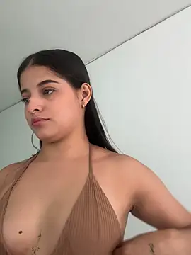 Snapshot of Arilw chatting on February 2025 08:20:02 PM Arilw online show from February 2025 08:20:02 PM