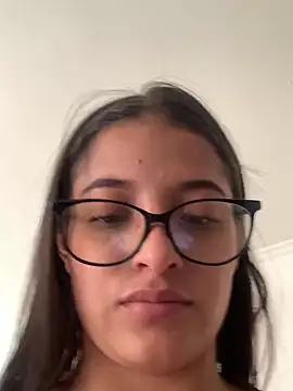 Snapshot of Arilw chatting on February 2025 03:30:02 PM Arilw online show from February 2025 03:30:02 PM