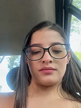 Snapshot of Arilw chatting on March 2025 05:14:02 PM Arilw online show from March 2025 05:14:02 PM