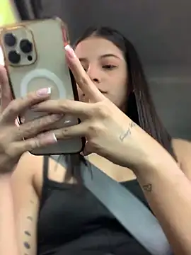 Snapshot of Arilw chatting on March 2025 01:21:01 PM Arilw online show from March 2025 01:21:01 PM