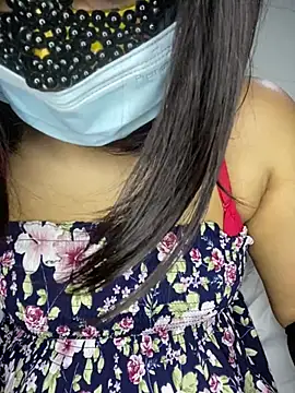 Snapshot of Shadow_Girl007 chatting on January 2025 05:37:01 PM Shadow Girl007 online show from January 2025 05:37:01 PM