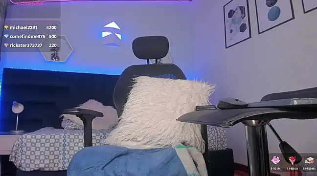 Snapshot of _gia_rose chatting on February 2025 02:14:01 AM gia rose online show from February 2025 02:14:01 AM