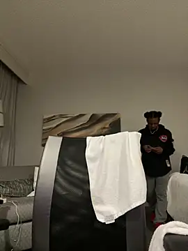 Snapshot of MobyDxck chatting on December 2024 12:50:02 AM MobyDxck online show from December 2024 12:50:02 AM