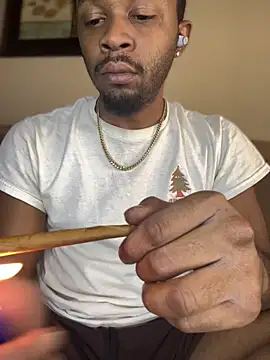 Snapshot of MobyDxck chatting on March 2025 09:43:02 PM MobyDxck online show from March 2025 09:43:02 PM