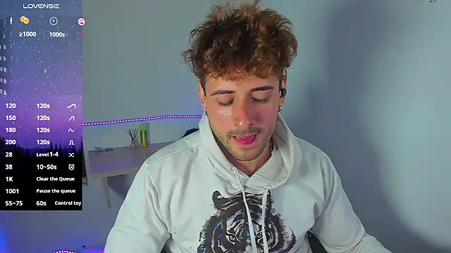 Snapshot of Ares_blue chatting on October 2025 01:26:02 PM Ares blue online show from October 2025 01:26:02 PM