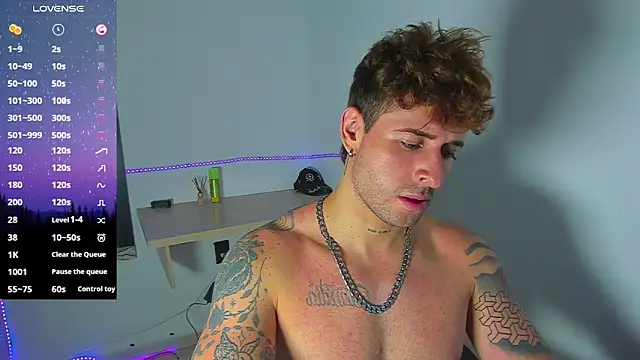 Snapshot of Ares_blue chatting on October 2025 02:07:02 PM Ares blue online show from October 2025 02:07:02 PM