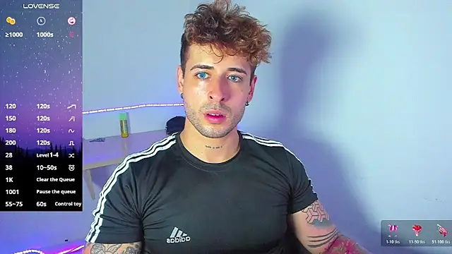 Snapshot of Ares_blue chatting on November 2025 01:23:01 PM Ares blue online show from November 2025 01:23:01 PM