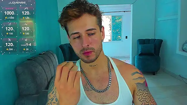 Snapshot of Ares_blue chatting on November 2025 01:21:02 PM Ares blue online show from November 2025 01:21:02 PM