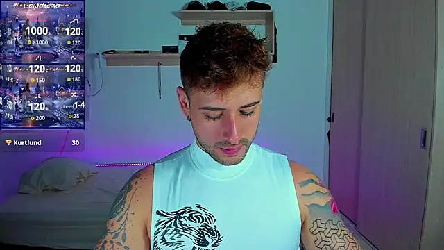 Snapshot of Ares_blue chatting on November 2025 11:32:02 AM Ares blue online show from November 2025 11:32:02 AM