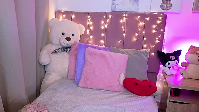 MiahJoness online show from January 2026 04:50:02 AM