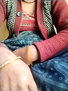 Snapshot of Cutkajal chatting on January 2025 07:28:01 AM Cutkajal online show from January 2025 07:28:01 AM