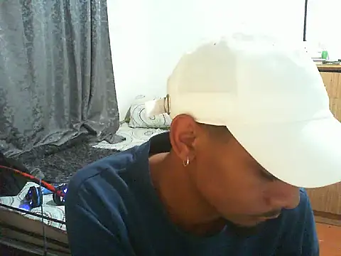 29YOURZ 28  online show from November 2025 07:13:02 PM