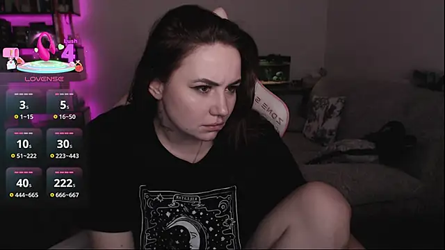 Snapshot of SexyWitch_666 chatting on June 2026 02:57:01 AM SexyWitch 666 online show from June 2026 02:57:01 AM