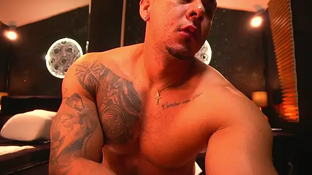 MassimoWalton2 online show from November 2025 02:12:02 PM