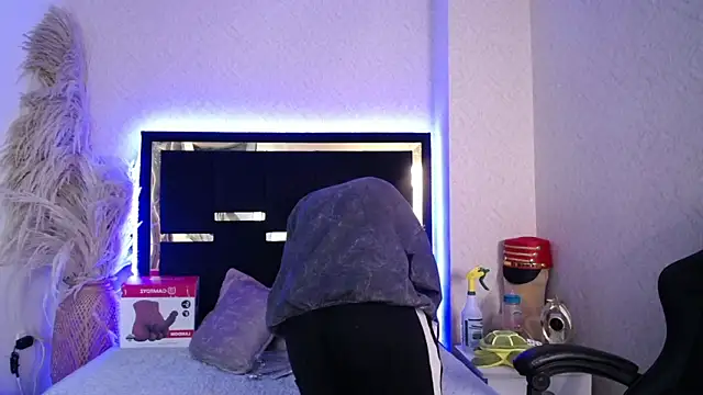 Bunny O online show from March 2026 12:36:01 AM