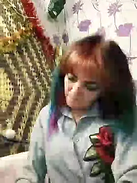 Snapshot of SweetLeila40 chatting on December 2024 10:14:02 PM SweetLeila40 online show from December 2024 10:14:02 PM